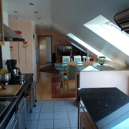 Ferienwohnung Rudolf-Lindner Neustadt an der Aisch Bagian luar foto