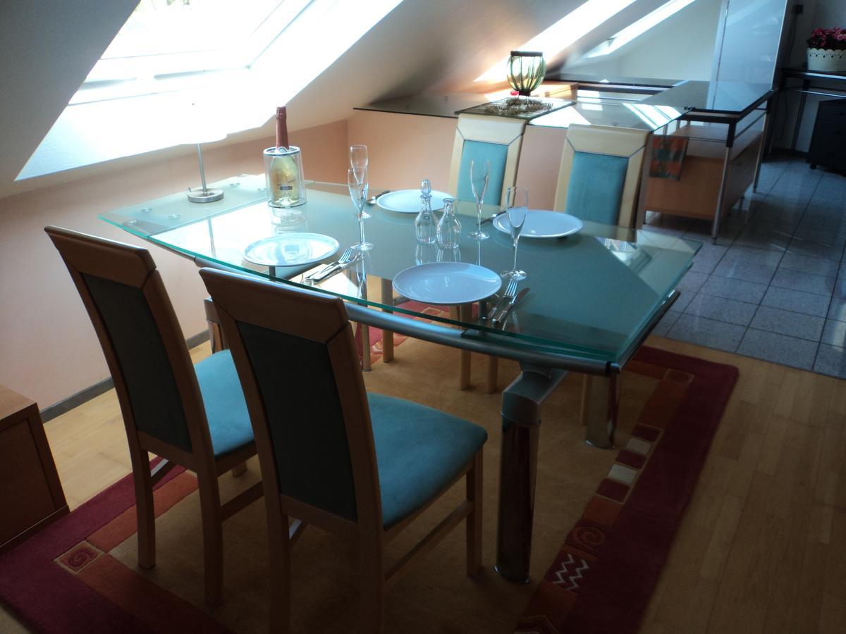 Ferienwohnung Rudolf-Lindner Neustadt an der Aisch Bagian luar foto